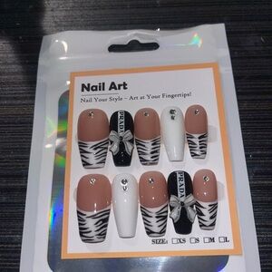 10 PC Hand Crafted Zebra French Nails NWT